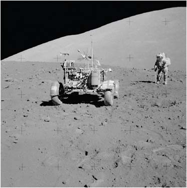FIGURE 3.10 Astronaut Eugene Cernan drilling a core sample on the Moon. SOURCE: Courtesy of NASA.