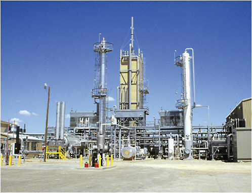 FIGURE 5.2. Crude helium enrichment unit installed to provide a more reliable flow of crude helium to refineries. SOURCE: U.S. Department of the Interior’s BLM.
